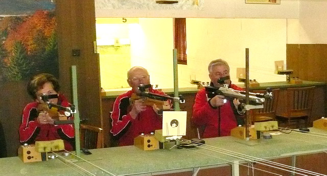 Schützen am Stand